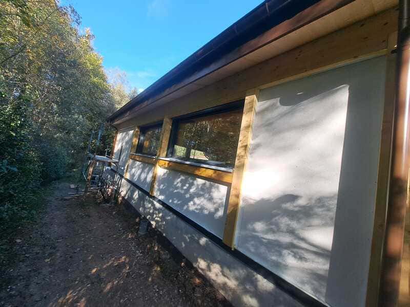 Extension d'un chalet avec une structure bois poteau - poutre - Vue 17