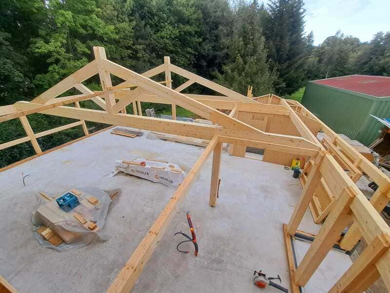 Extension d'un chalet avec une structure bois poteau - poutre - Vue 8